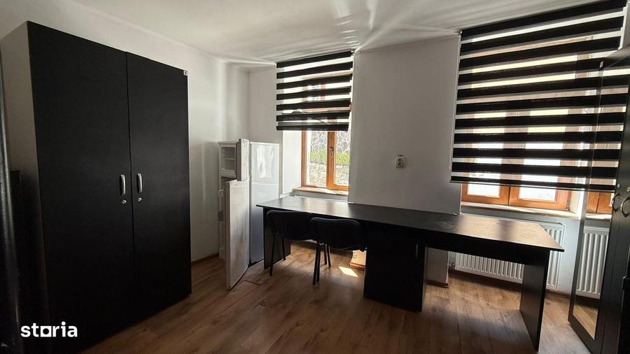 Afacere la cheie! De vanzare Casa singur in curte Centrul Istoric - 4