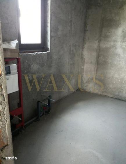Casa cu 2 nivele,6 camere,70 arii de teren - 1