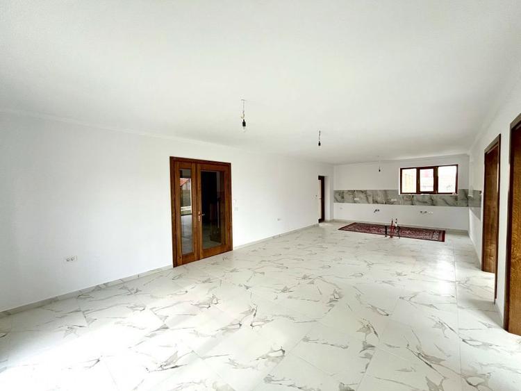 Casa Exclusivista, Teren Generos, Comision 0% - 14