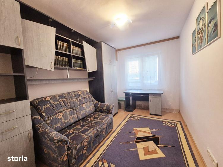 Apartament cu 3 camere, etaj 1, zona centrala - 17