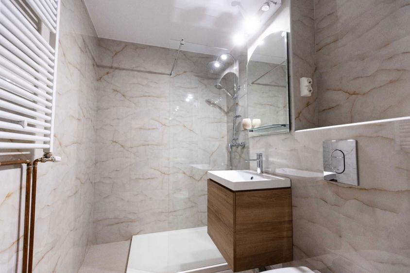 Proprietar INCHIRIEZ apartament 2 camere in zona IULIUS MALL - 2