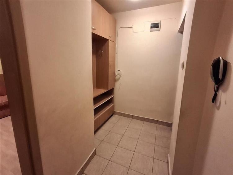 Apartament 3 camere decomandat 2 bai parcare zona Selimbar - 7
