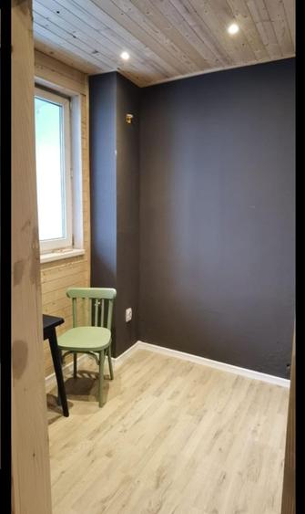 Apartament  2 camere renovat recent langa metrou 1Mai - 8