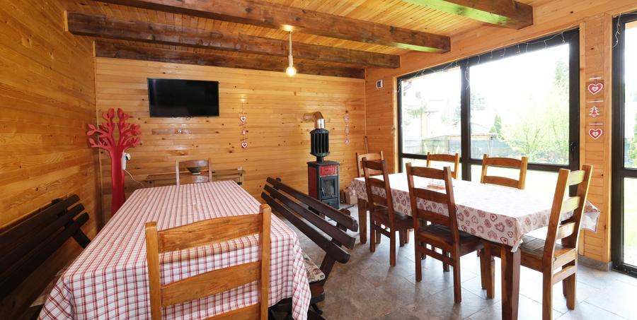 Vanzare 2 vile noi, mari superbe si 1905 mp teren la munte in Cheia Prahova - 27