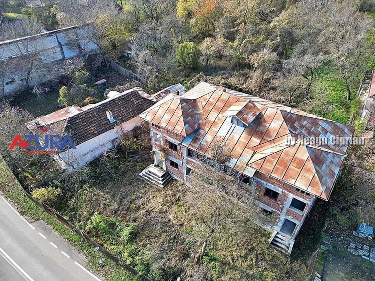 Proprietate deosebită în orașul Ștefănești, intrare pe strada Izvorani - 12