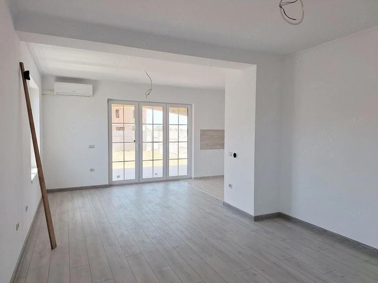 Duplex in stil mediteranian, pe parter, cu o curte generoasa ! - 10