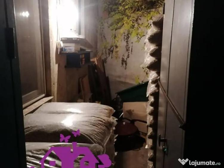 Casa si curte zona centrala - 14