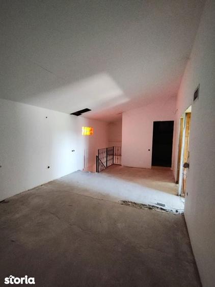 SUPER OCAZIE SE VINDE VILA IN SECTORUL 5 - 17