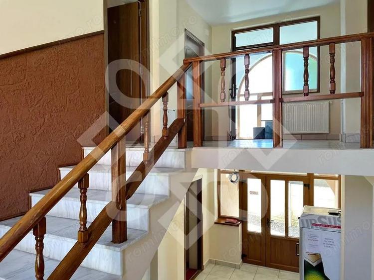 Pensiune cu 7 camere de vanzare in Baile 1 Mai - 15