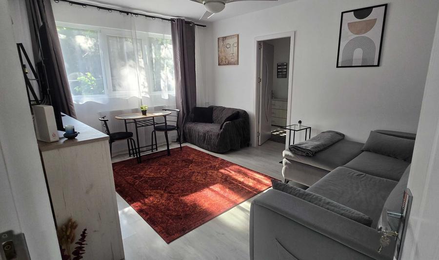 Inchiriere apartament 2 camere Ploiesti - 1
