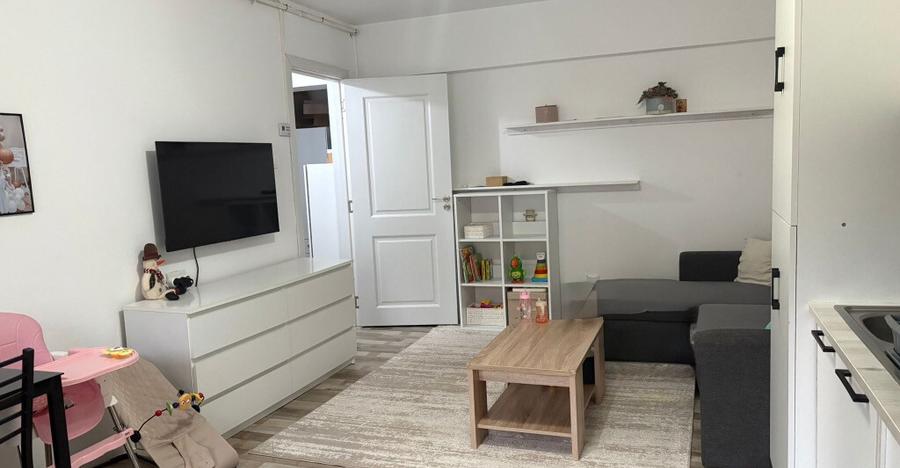 Inchiriere apartament 2 camere Decebal - 2