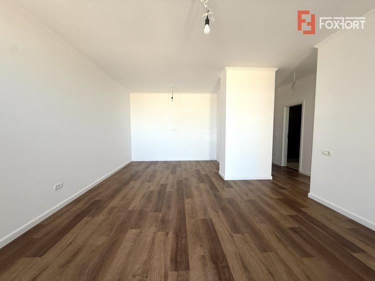 Apartament cu 2 camere decomandat, etaj intermediar, in zona Torontalului