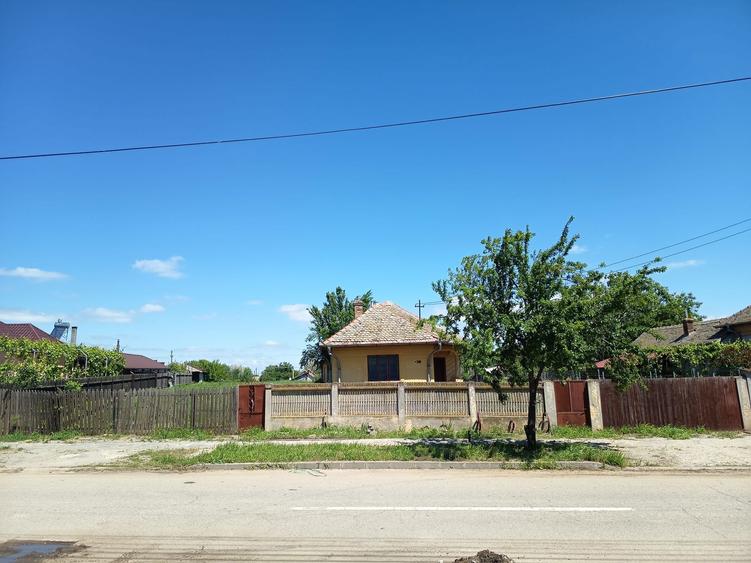 Vand casa si teren - 4