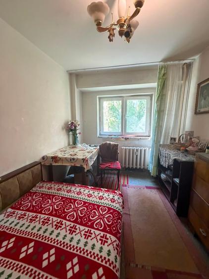 Apartament cu 2 camere semidecomandat în Titan