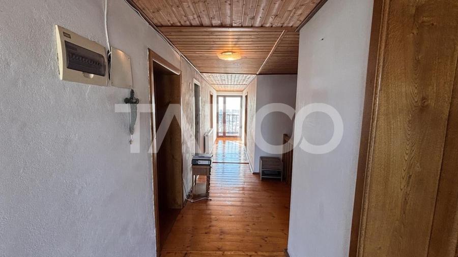 Casa deosebita de vanzare individuala zona Sura Mare 900 mp teren - 14