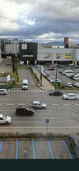 Garsoniera- Tractorul- langa Coresi Mall - 8