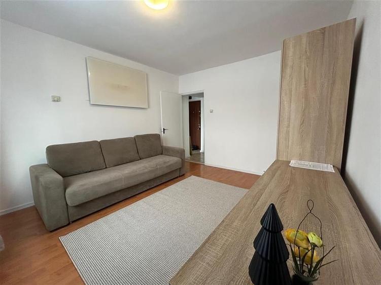 Garsoniera renovata, mobilata si utilata,  cartier Scriitorilor - 2