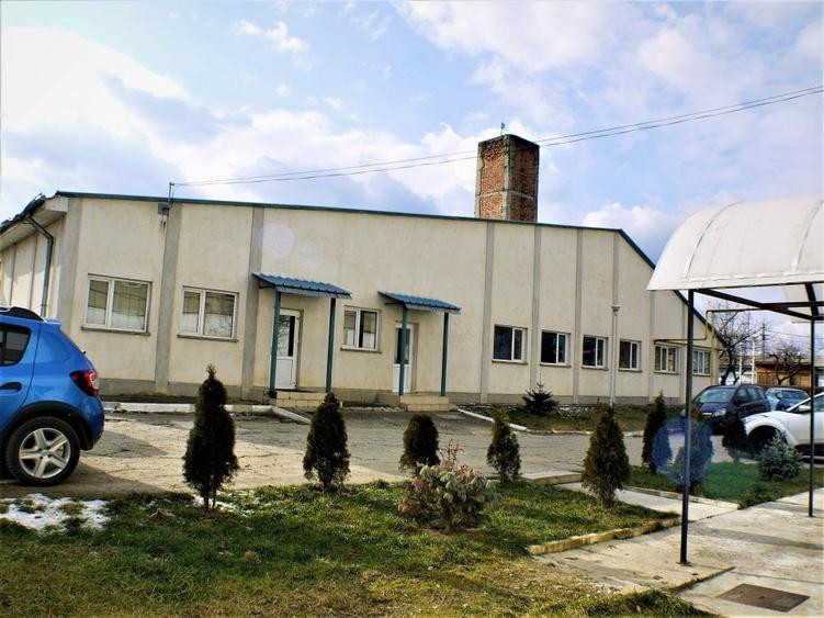 Cladire multifunctionala, amenajata si dotata. - 1