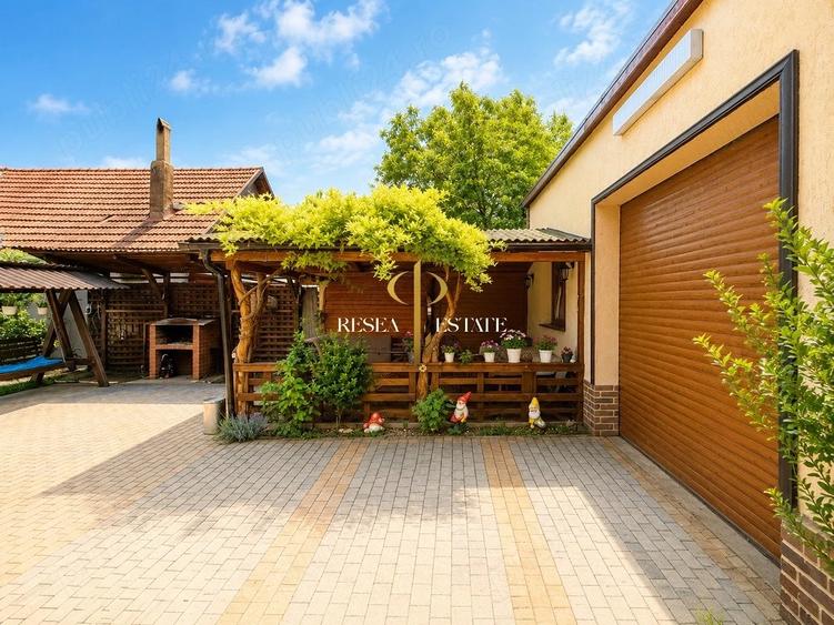 Casă cu Teren 1600 Mp în Iecea Mare