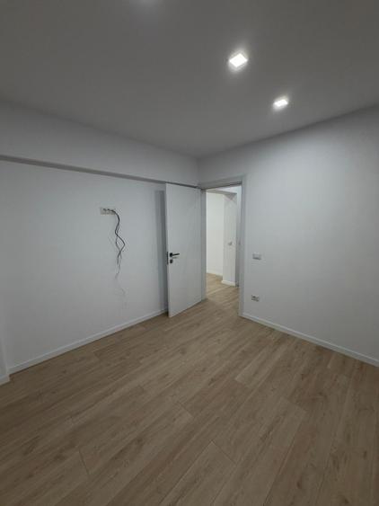 Vand apartament 2 camere semidecomandat Barsei - 8