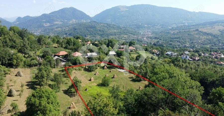 Teren în comuna Corbeni - 5