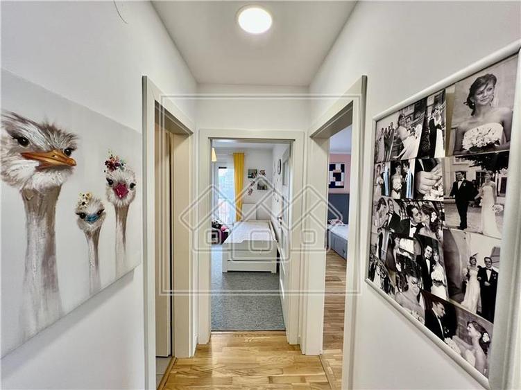 Apartament 3 cam. - 76 mp, balcon, parcare - Ansamblul Cibinium - 7