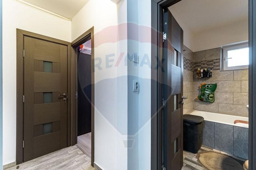 COMISION 0%| APARTAMENT| 2 CAMERE| DECOMANDAT| RENOVAT| ZONA CENTRALA - 10