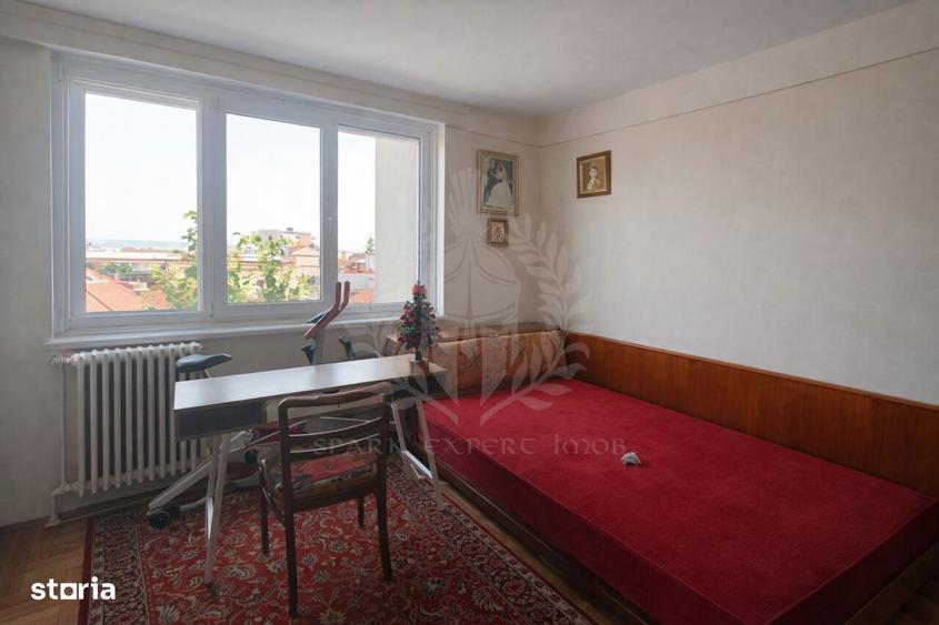 Apartament cu 2 camere semidecomandat în Ultracentral