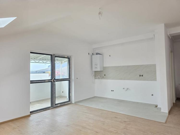 Apartament cu doua camere, zona Dealul Lempes, Sanpetru - 2