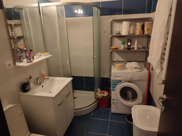 Garsoniera de inchiriat 10 min de statia 1 Dec 1918 - 2