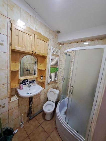 Închiriez spațiu  - 1