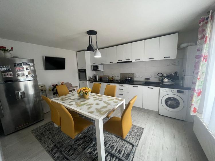 Vand Casa / S+P+1E si Mansarda / Zona (OMW Crisan) Slatina - 5