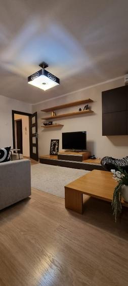 Apartament 3 camere renovat in Tomis 2 - 1