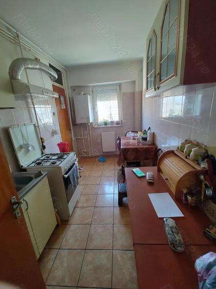 Vand apartament 3 camere central - 6