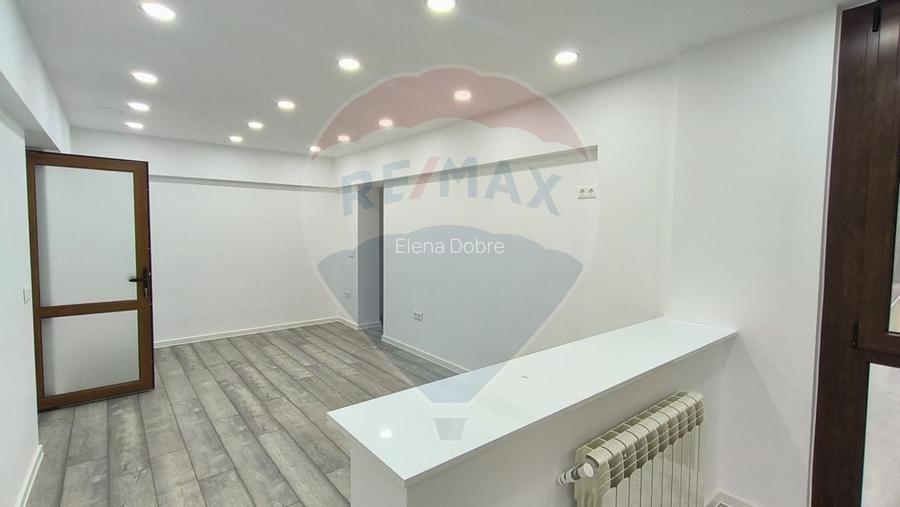 Apartament cu 2 camere de vanzare complet renovat in Tiglina 1