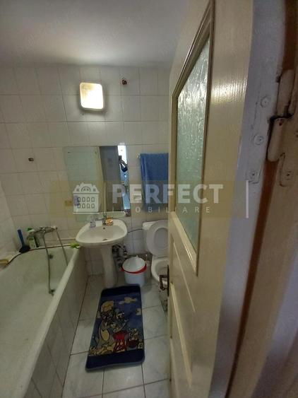 Ap.2 camere ULTRACENTRAL decomandat et.3 pret 72000euro - 10