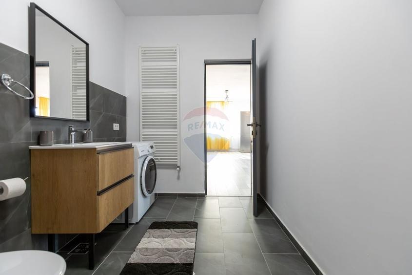 Casă / Vilă de vânzare în zona centrală TÂRGU OCNA - 17