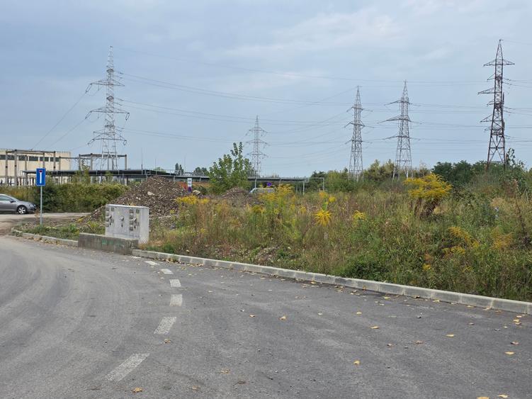 Teren industrial comercial Coresi - 3