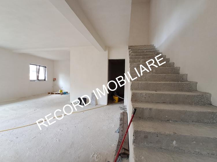 Casa semifinisata 150 mp, P+E+terasa circulabila 70 mp Floresti - 3