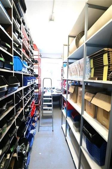 Spatiu comercial de inchiriat ,centrala proprie , zona Iosefin - 10