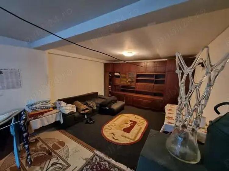 A 33 Proprietarul vinde casa energiei gara construita acum 3 an din caramida , - 15