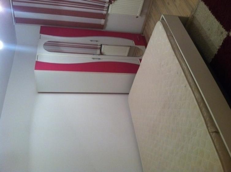 1 Decembrie 1918 Auchan Titan aproape de metrou - 4