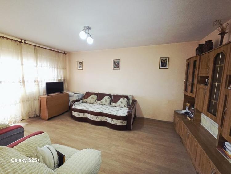 Ap 2 camere decomandate, Dacia, 54 mp - 3