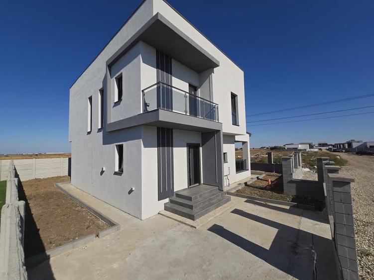 Vila individuala - 4 camere  - 3 bai - incalzire pardoseala - placa de beton - 4