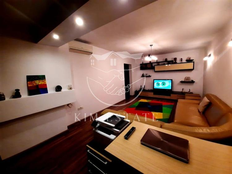 De vanzare apartament 3 camere Casa de Cultura - 5