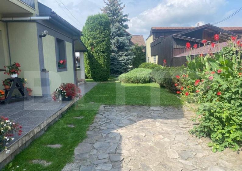 2 Casa de vanzare ,390 mp utili,555 mp teren, in Unirii - 1