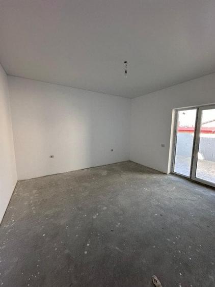 Casa compusa din 4 camere de vanzare, situata in Valu lui Traian - 9