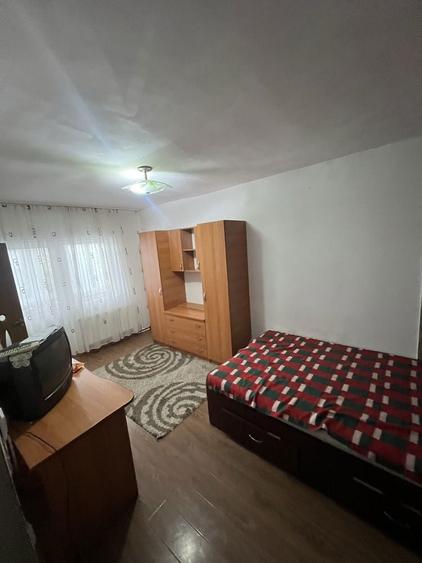 Inchiriez Garsoniera - 5