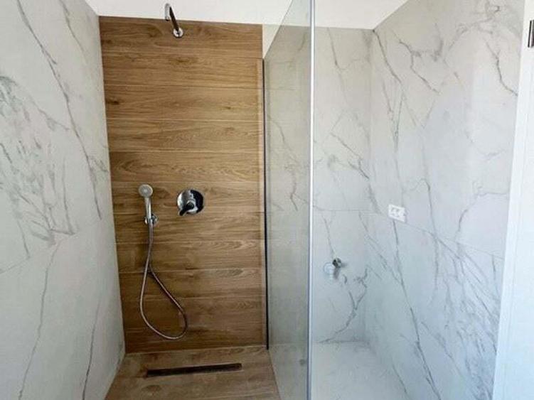 DUPLEX IN ZONA CENTRALA IN COVACI LA 135.000 EURO + tva ( total 161000 - 2