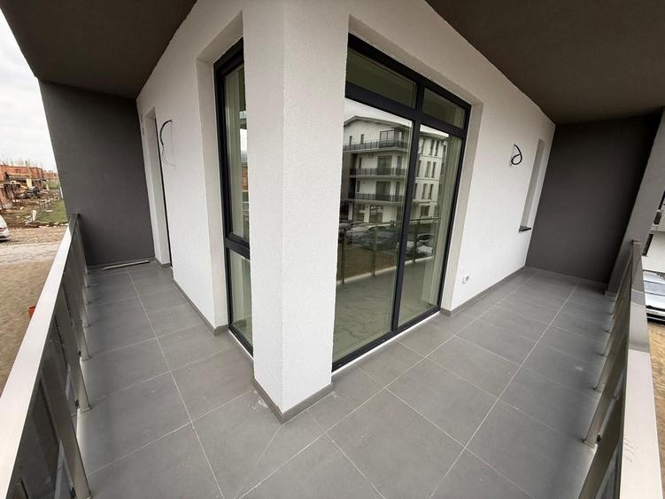 Apartament modern, prima închiriere, complet nou balcon generos - 11